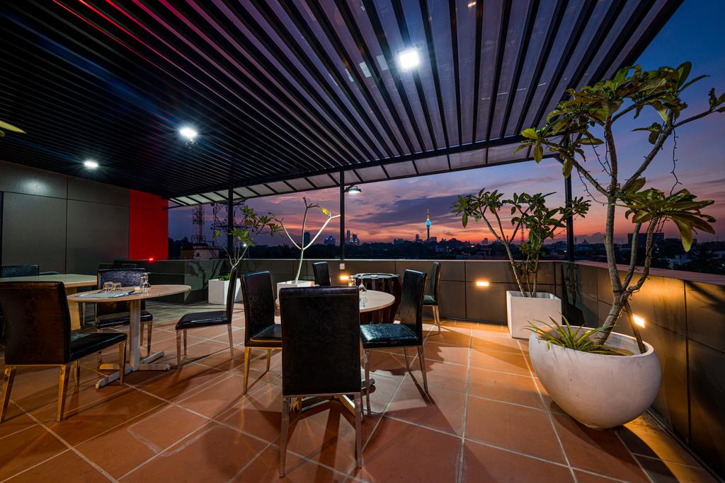 Earl’s Red Colombo