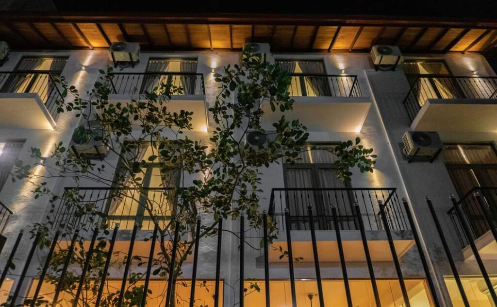 Hive 68 – Hotel and Resorts