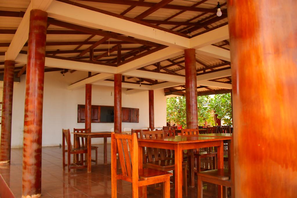 Under Water Safaris and Resort