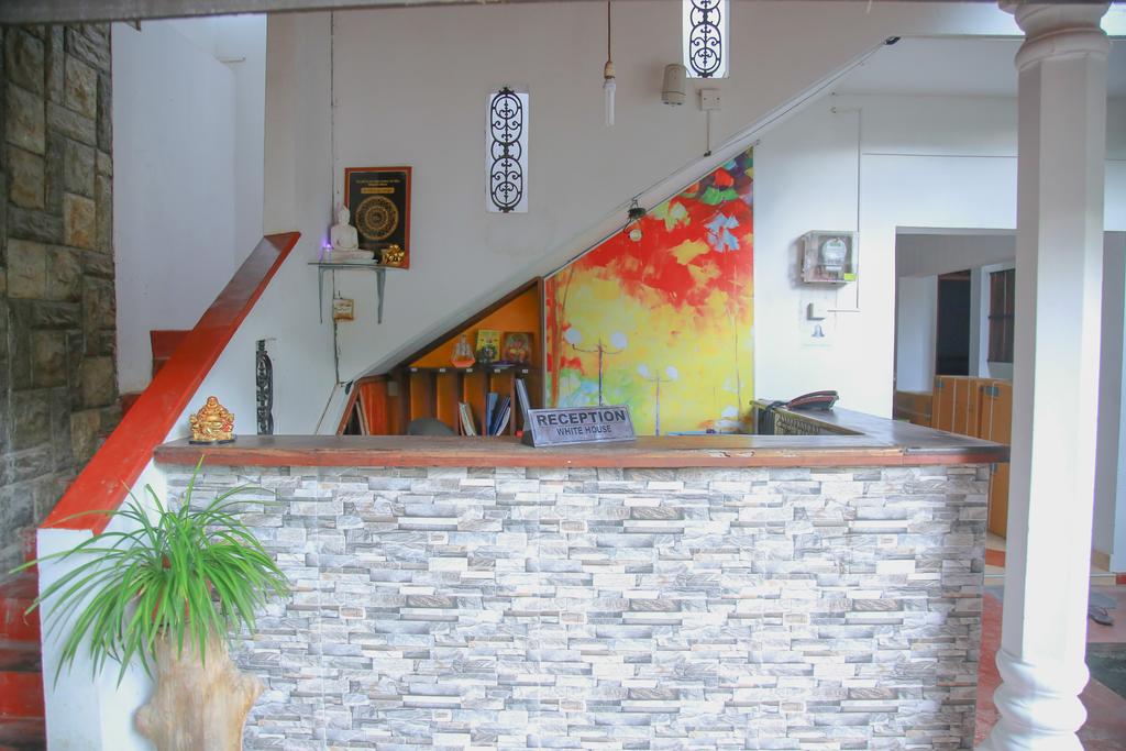 OYO 468 White House Holiday Resort