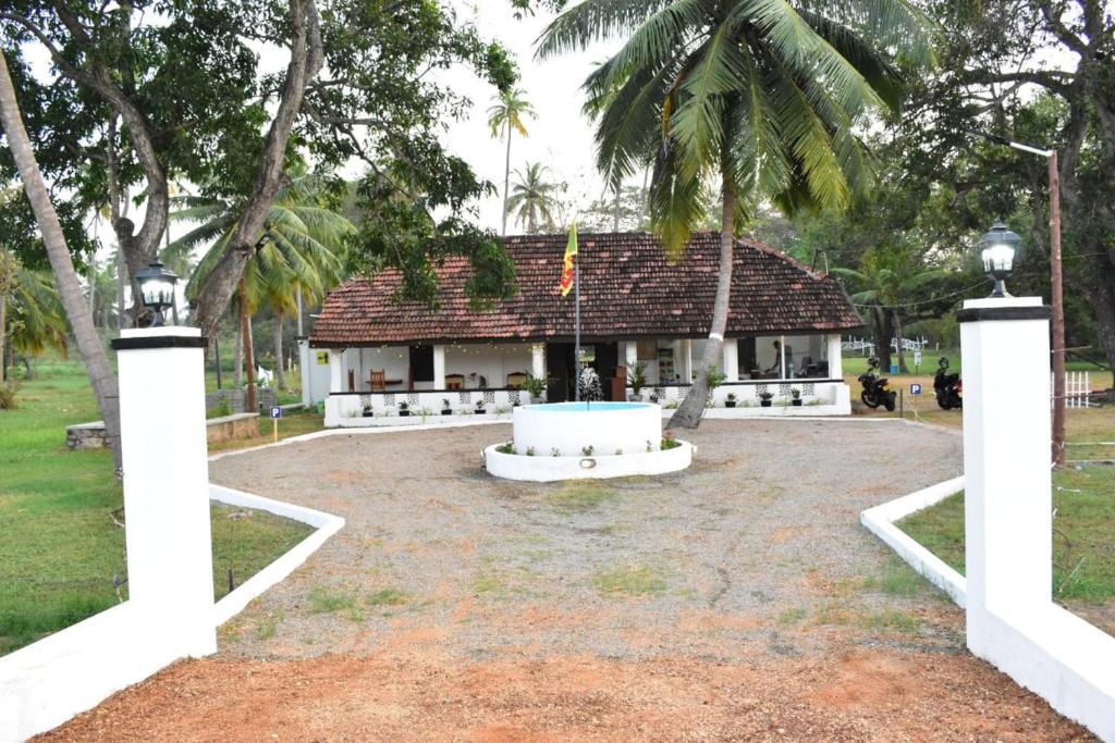 Arachiwil Green Nature Resort