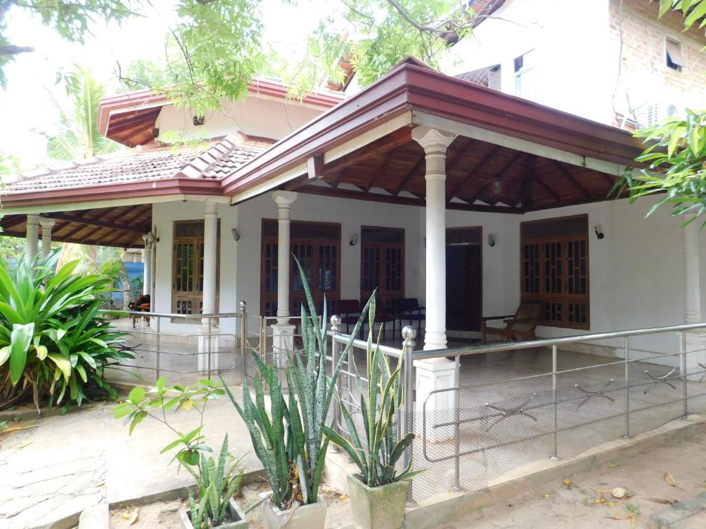 Wilpattu Amith White House