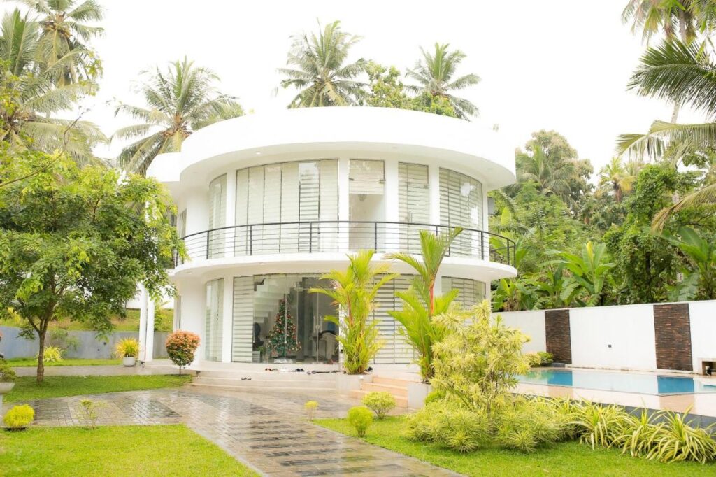 Silverline Luxury Villa