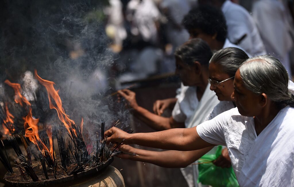 Are all stores closed during public holidays in Sri Lanka?